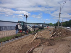 На набережной Воткинского пруда продолжаются работы в рамках проекта «Сила воды»