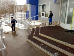 Основные силы коммунальщиков брошены на очистку ливневых стоков