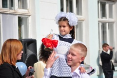 И вновь за парту