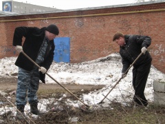 Субботник на Воткинском пруду – жемчужине города