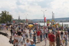 В день города улицу Мира не узнать