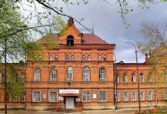 В предстоящие майские праздники городские поликлиники продолжат работу