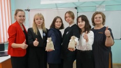 Ученики 9 класса школы №5 приняли участие в Международной бизнес-игре «Начинающий фермер»