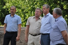 Глава города проверил, как проходит ремонт в воткинских дворах