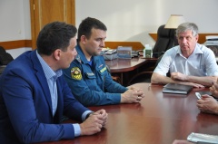 Дмитрий Сурнин провел рабочее совещание