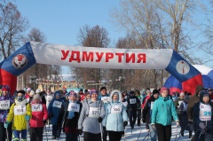 В Воткинске прошел фестиваль скандинавской ходьбы