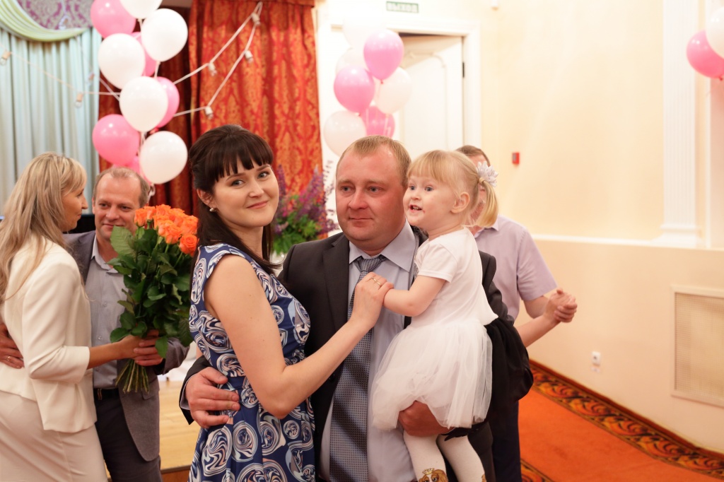 загс воткинск режим работы. загс воткинск режим работы. загс воткинск. вр клуб волгодонск. кабинет руководителя в отделе загс.